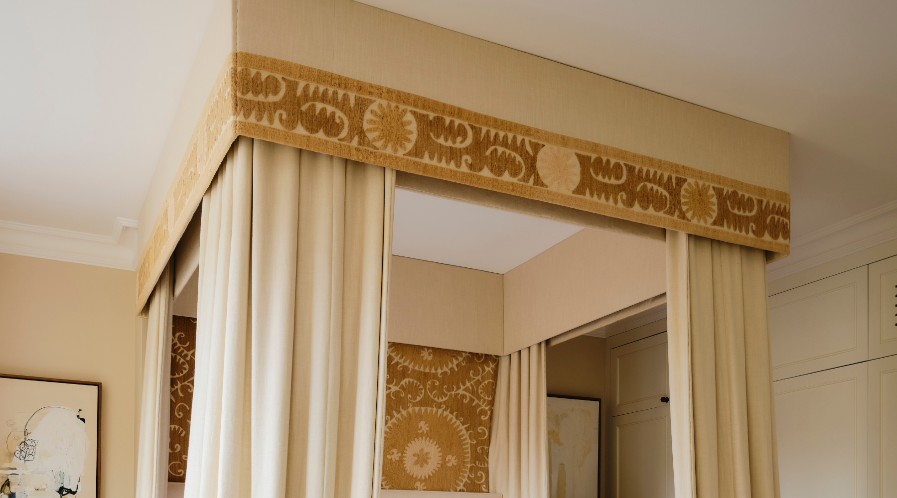 Decorating with Vintage Textiles: Rosanna Bossom