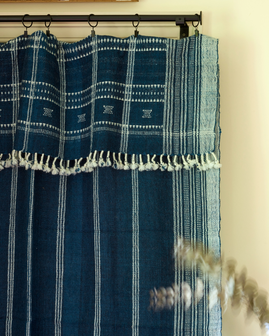 Blue Woven Tassel Throw