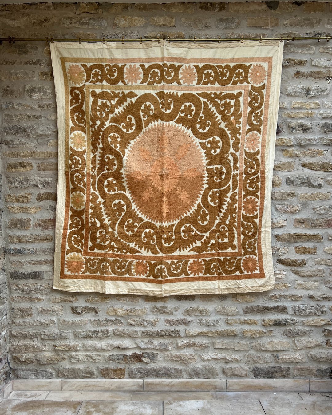 Medium Suzani 075