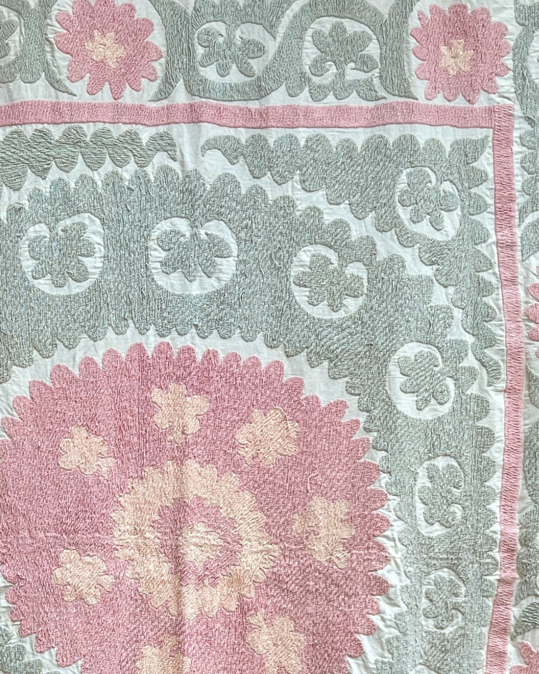 Medium Suzani 072