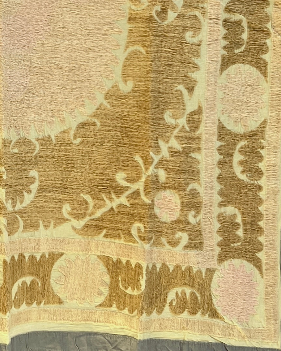 Medium Suzani 077