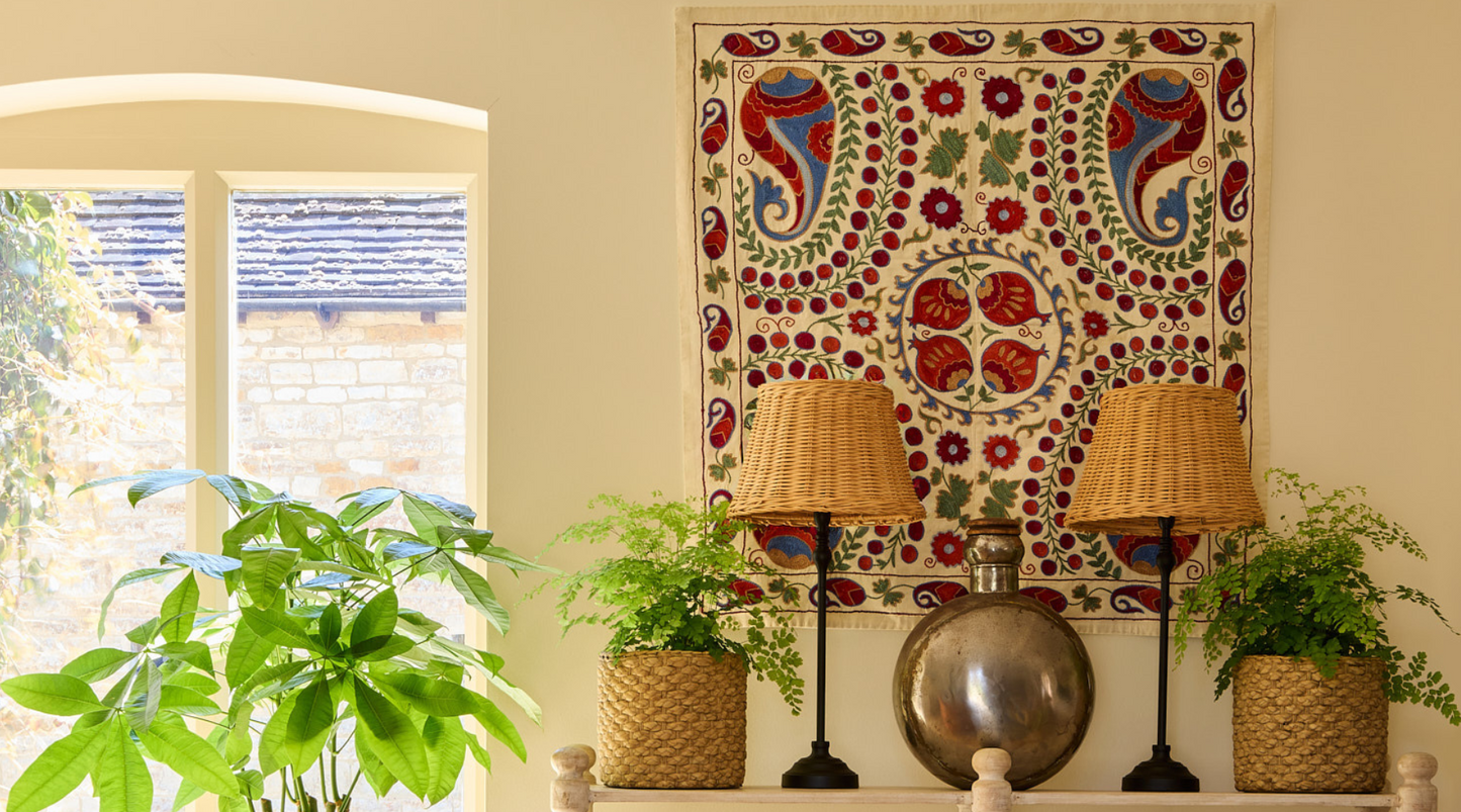 Decorating with Vintage Textiles -  Nadine Finnegan, Decurate Interiors