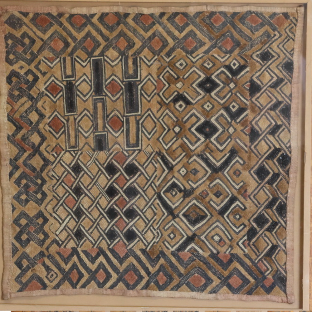 Vintage Textile Hunting in the Cotswolds: A Delightful Adventure