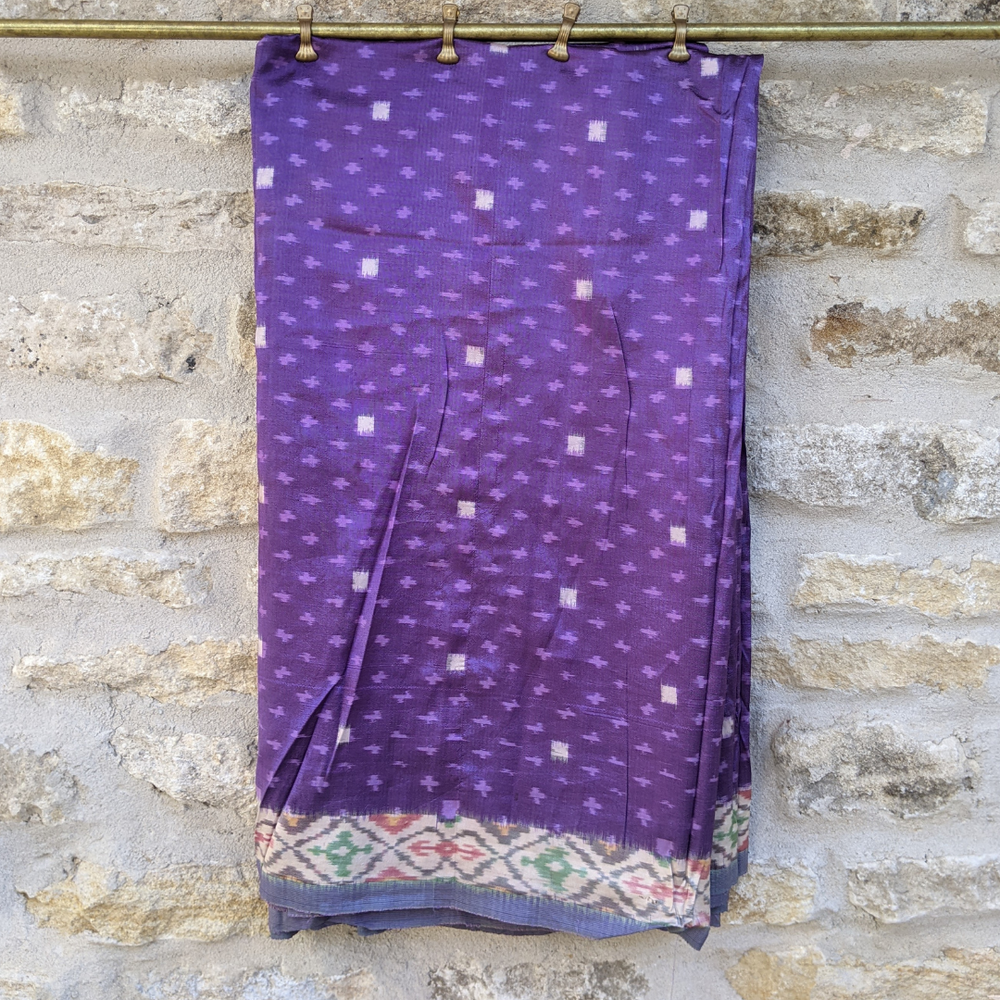
                      
                        Vintage Silk Sari 092
                      
                    