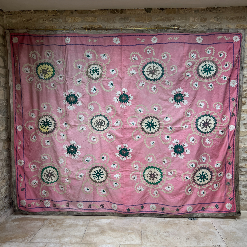
                      
                        Extra Large Suzani 029
                      
                    