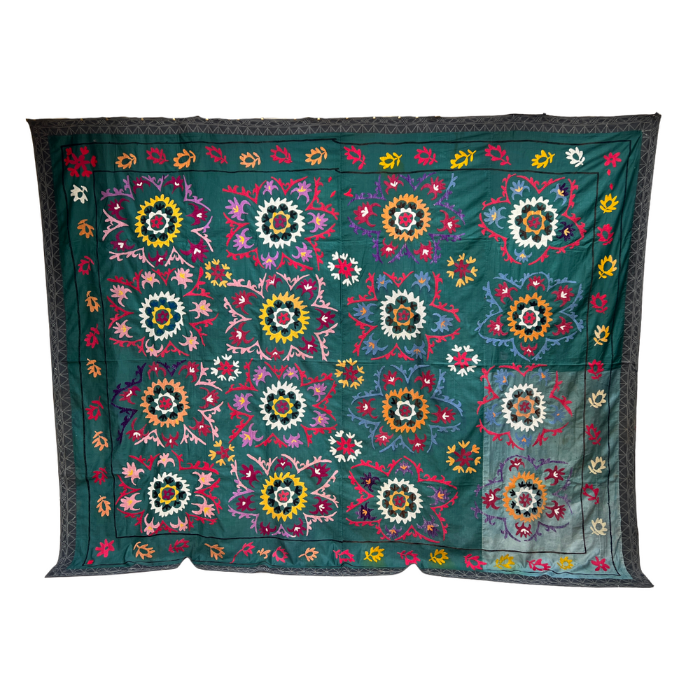 
                      
                        Extra Large Suzani 034
                      
                    