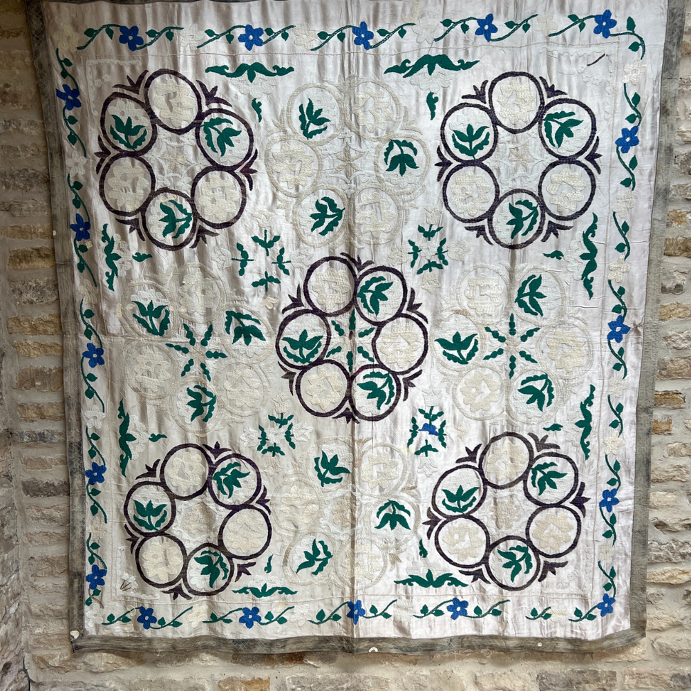 
                      
                        Extra Large Suzani 033
                      
                    