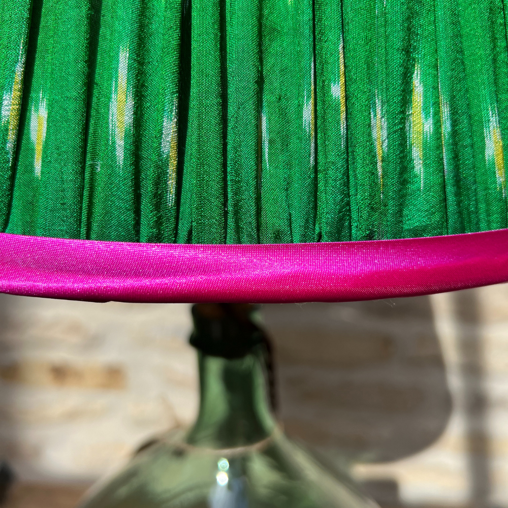 
                      
                        36cm Green Silk Sari Lampshade with Pink Satin Trim
                      
                    