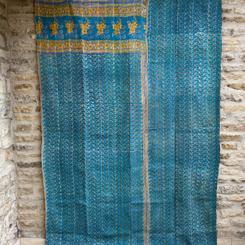 
                      
                        Midweight Kantha Quilt No. 031
                      
                    