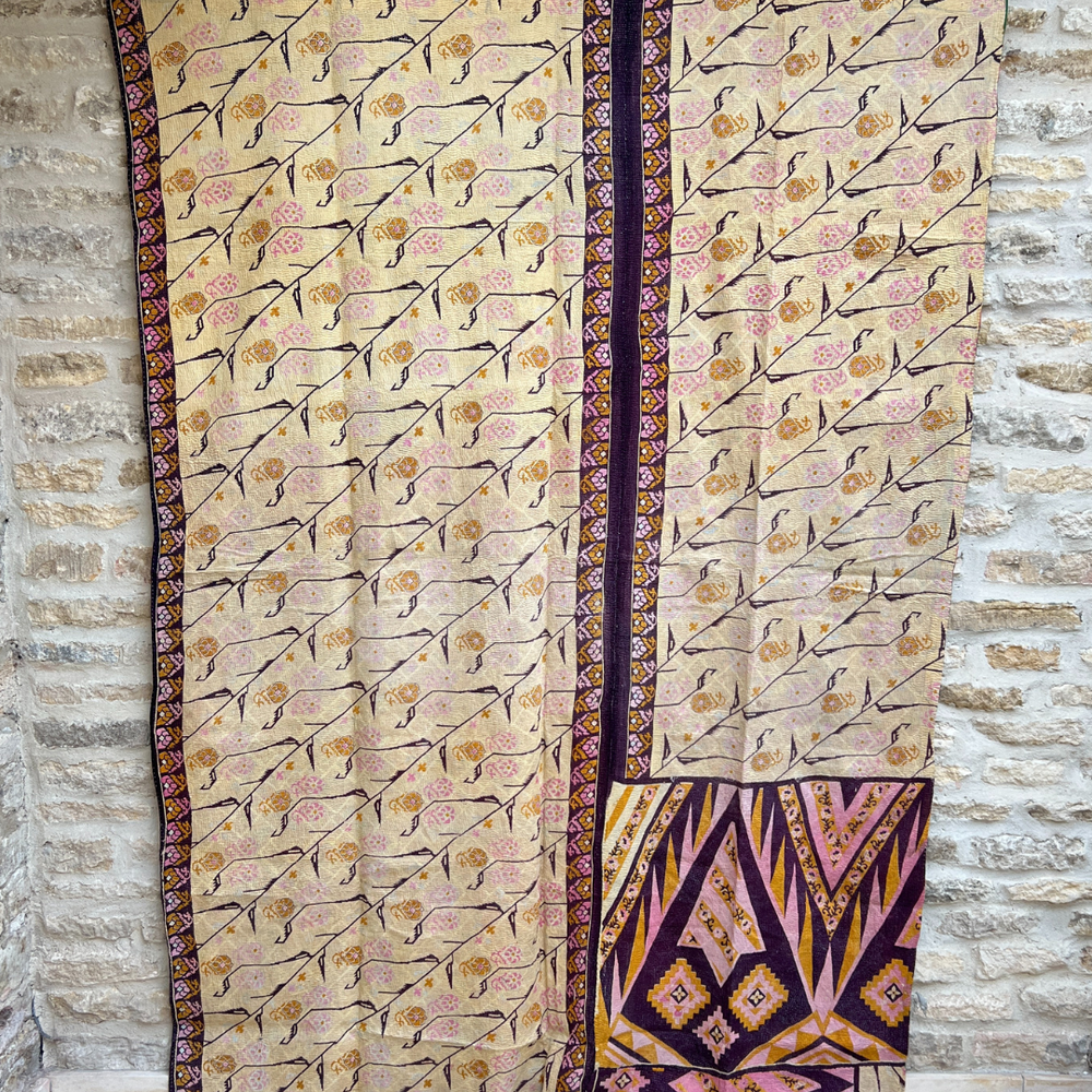 
                      
                        Midweight Kantha Quilt No. 040
                      
                    