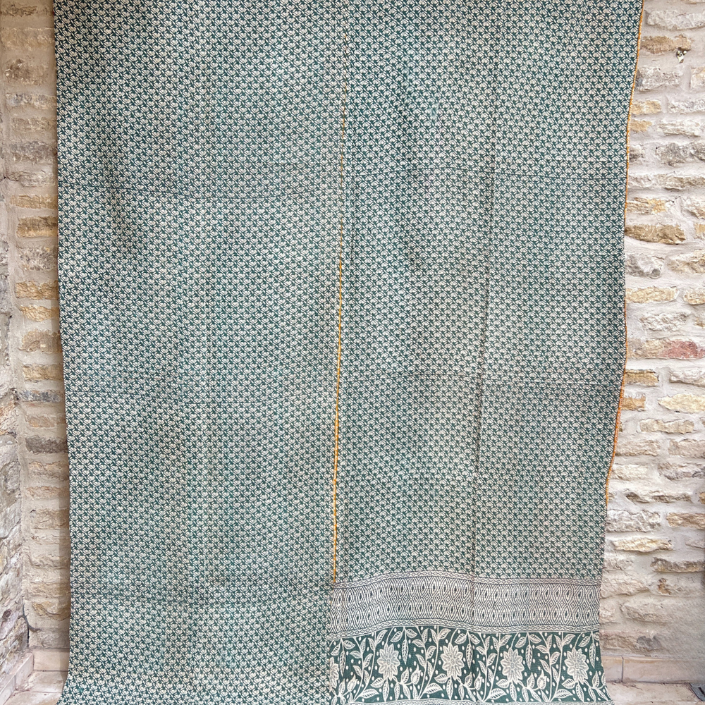 
                      
                        Midweight Kantha Quilt No. 041
                      
                    