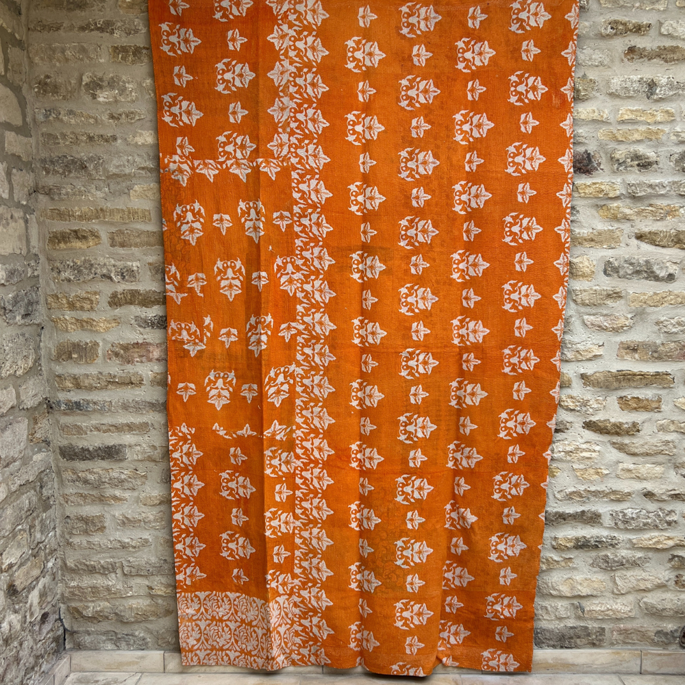 
                      
                        Lightweight Kantha Quilt No. 844
                      
                    