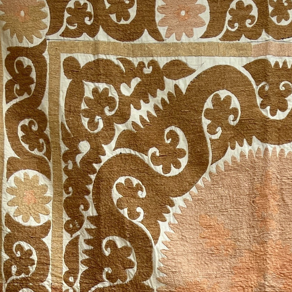 Medium Suzani 075