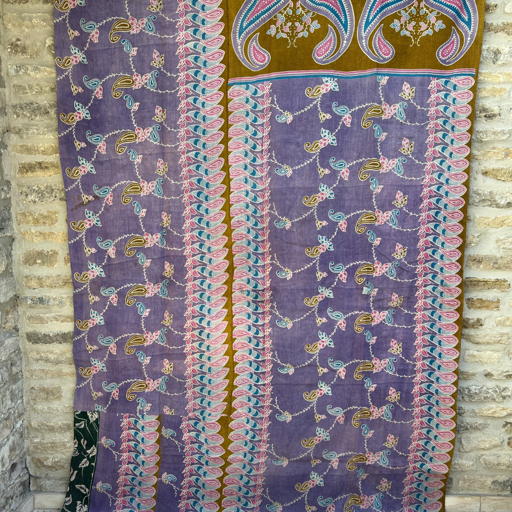 
                      
                        Midweight Kantha Quilt No. 818
                      
                    