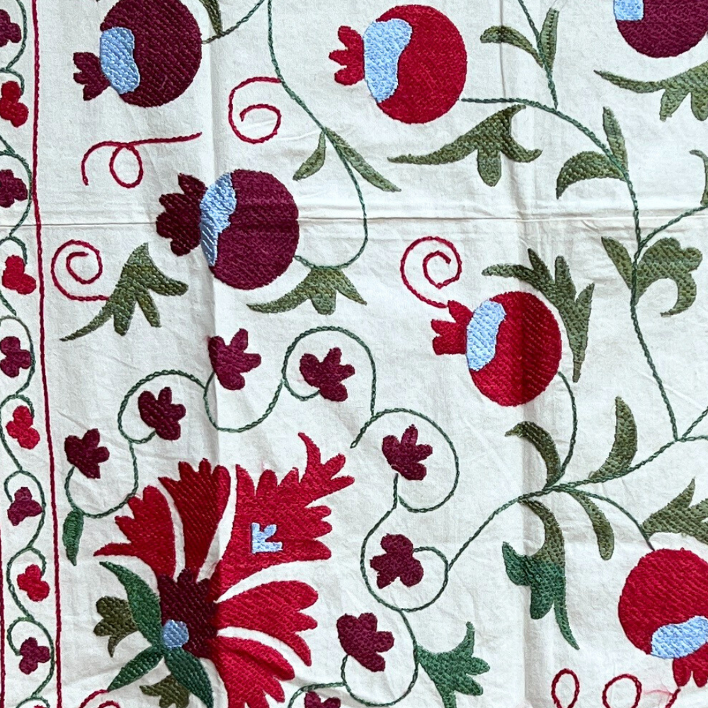 Small Suzani 084