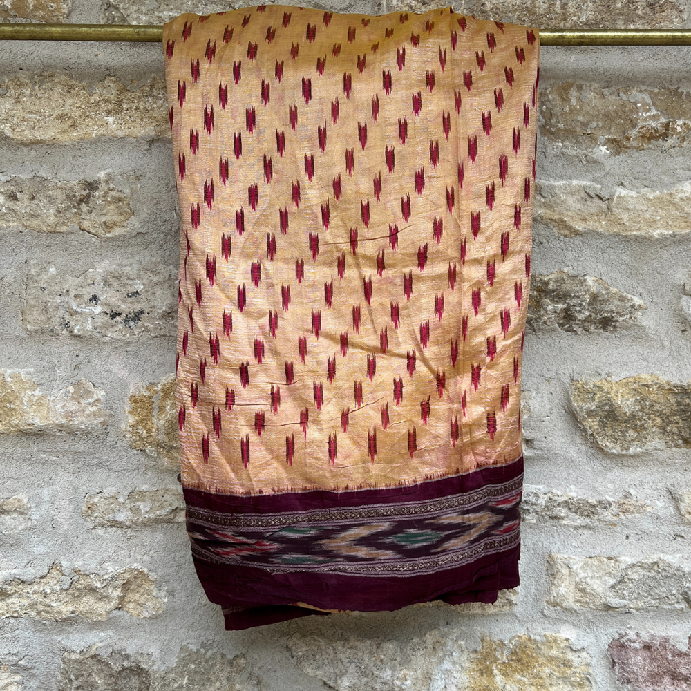 
                      
                        Vintage Silk Sari 124
                      
                    