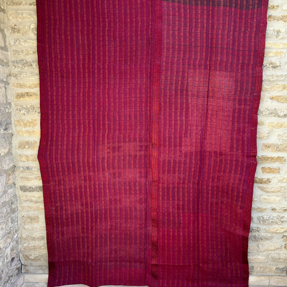 
                      
                        Midweight Kantha Quilt No. 819
                      
                    