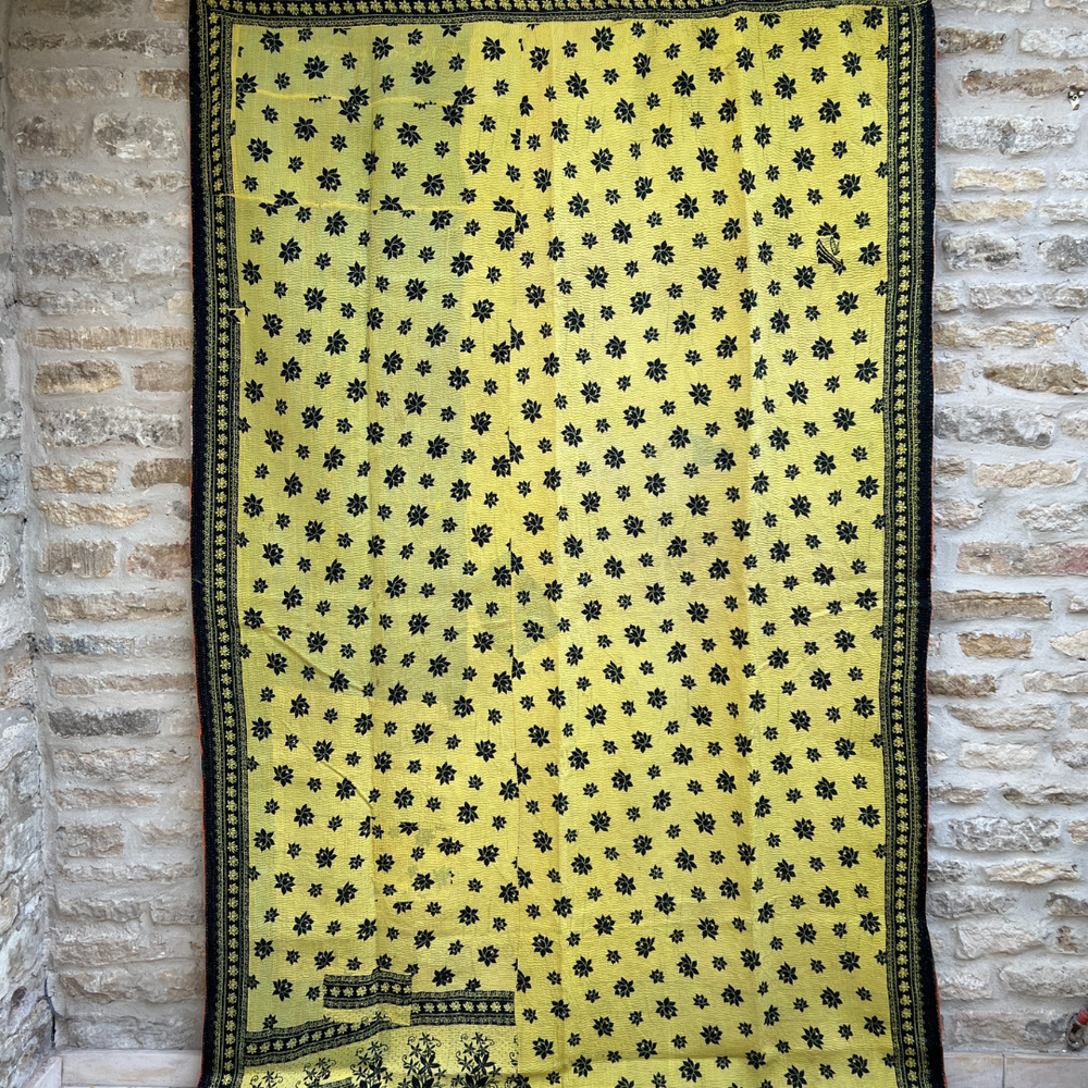 
                      
                        Midweight Kantha Quilt No. 032
                      
                    