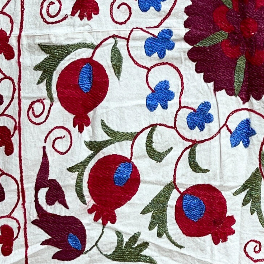 Small Suzani 081
