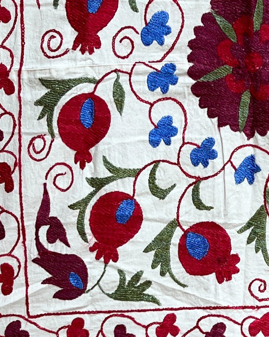 Small Suzani 081