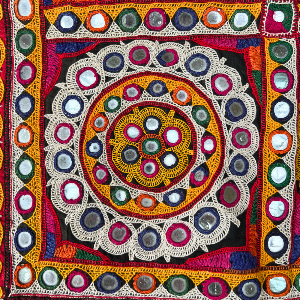 
                      
                        Vintage Textile from Gujarat 02
                      
                    