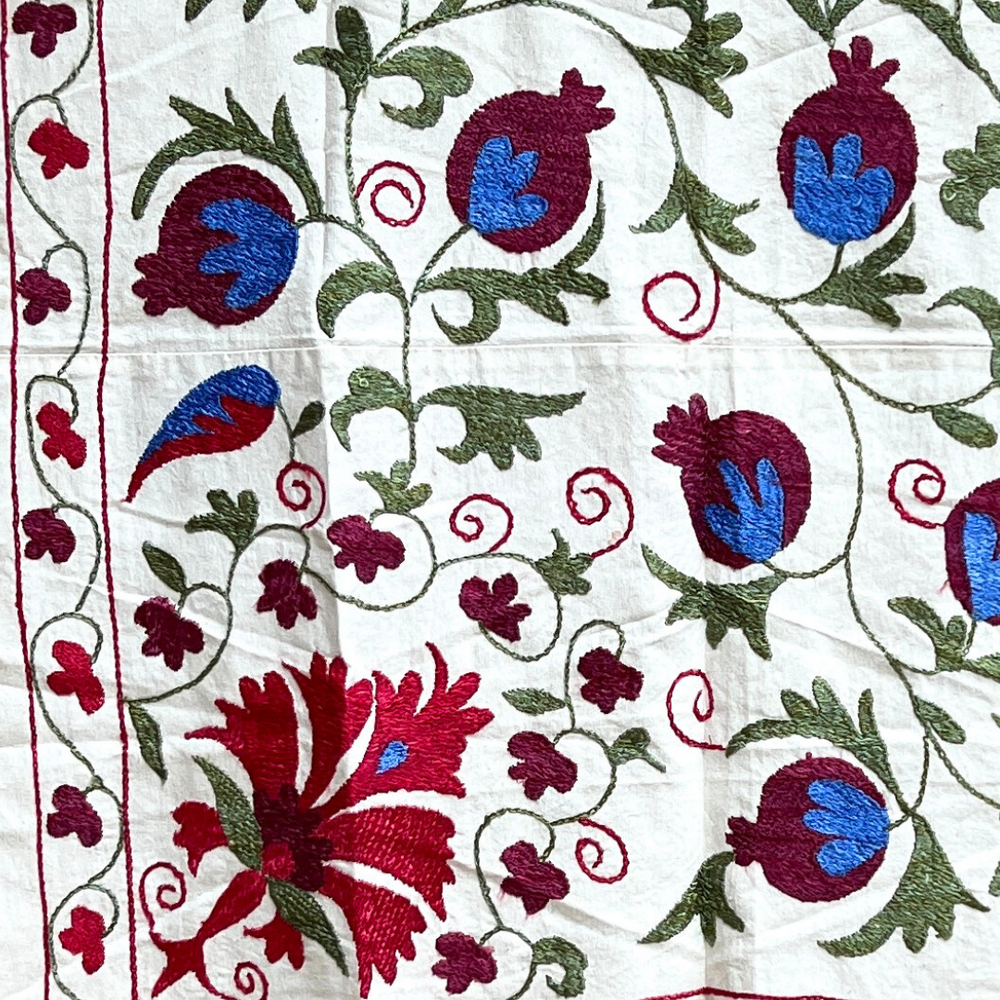 Small Suzani 080