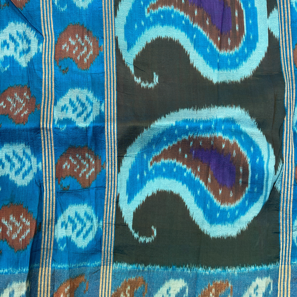 
                      
                        Vintage Silk Sari 115
                      
                    