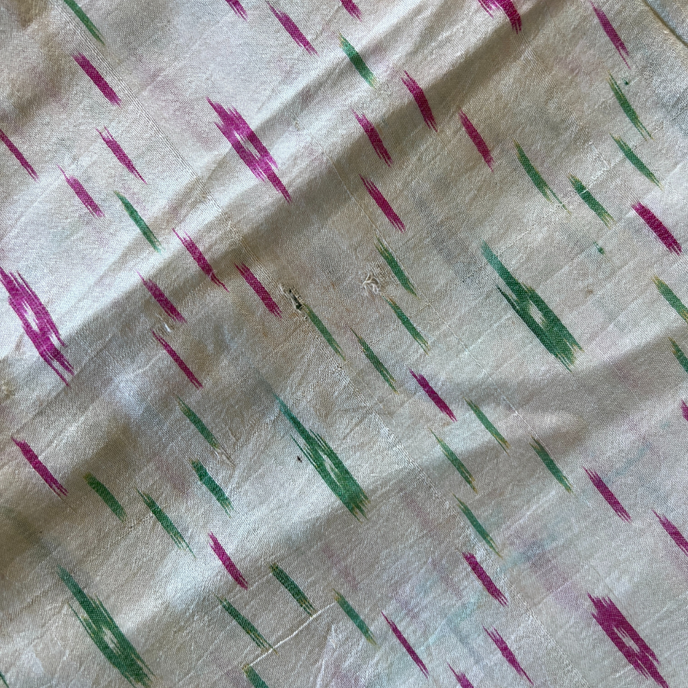 
                      
                        Vintage Silk Sari 117
                      
                    