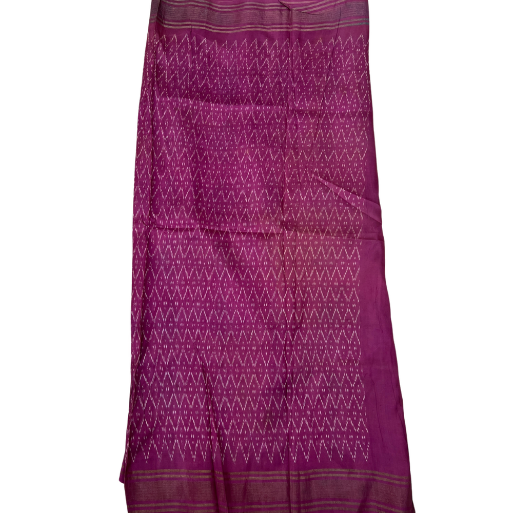 
                      
                        Vintage Silk Sari 128
                      
                    