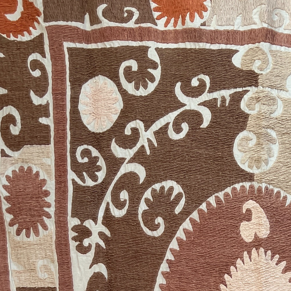 Medium Suzani 049