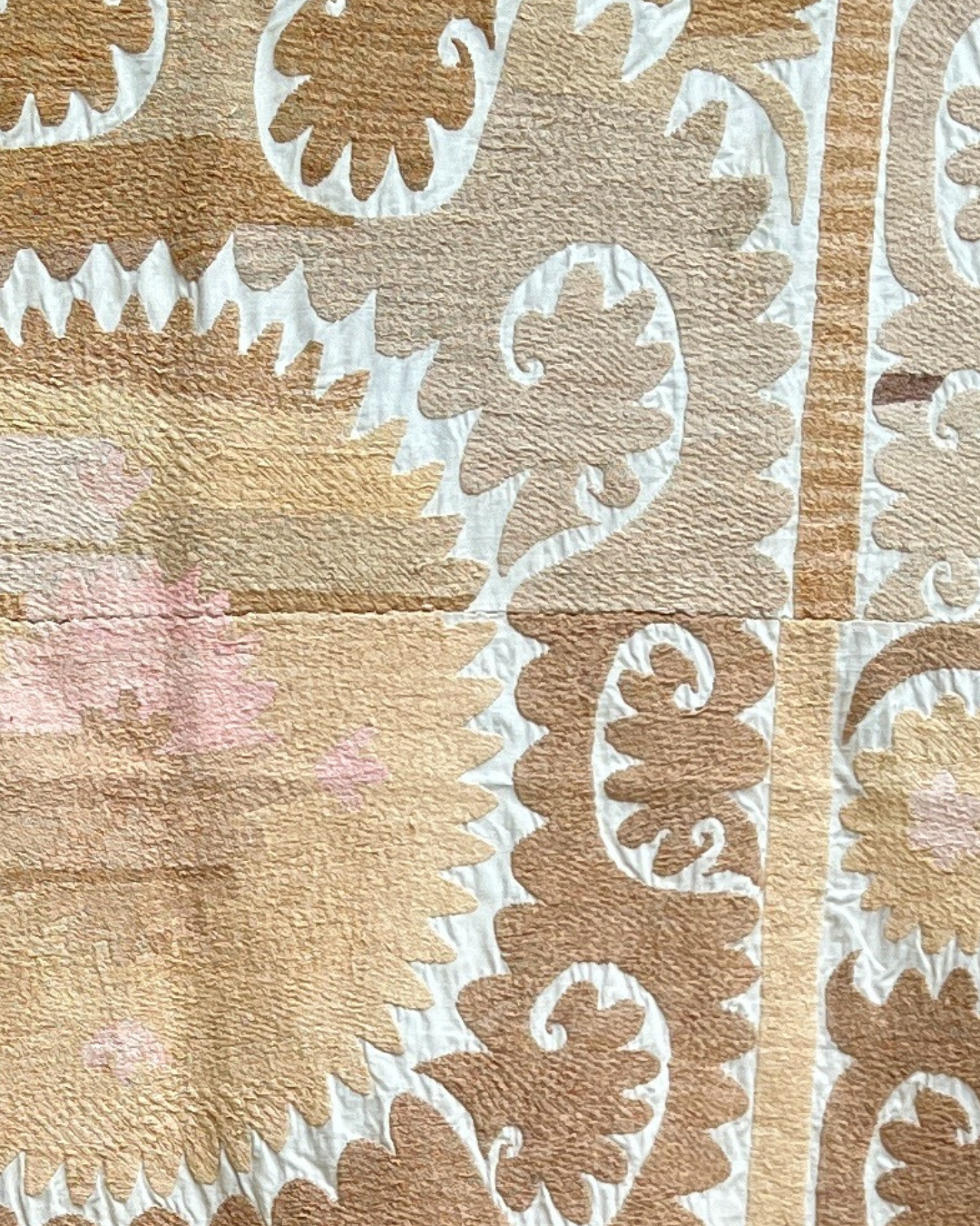 Medium Suzani 066