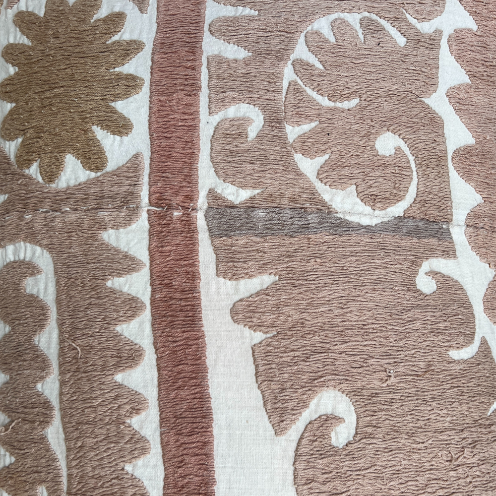 
                      
                        Samarkand Jumbo Rectangle Suzani Cushion 027
                      
                    