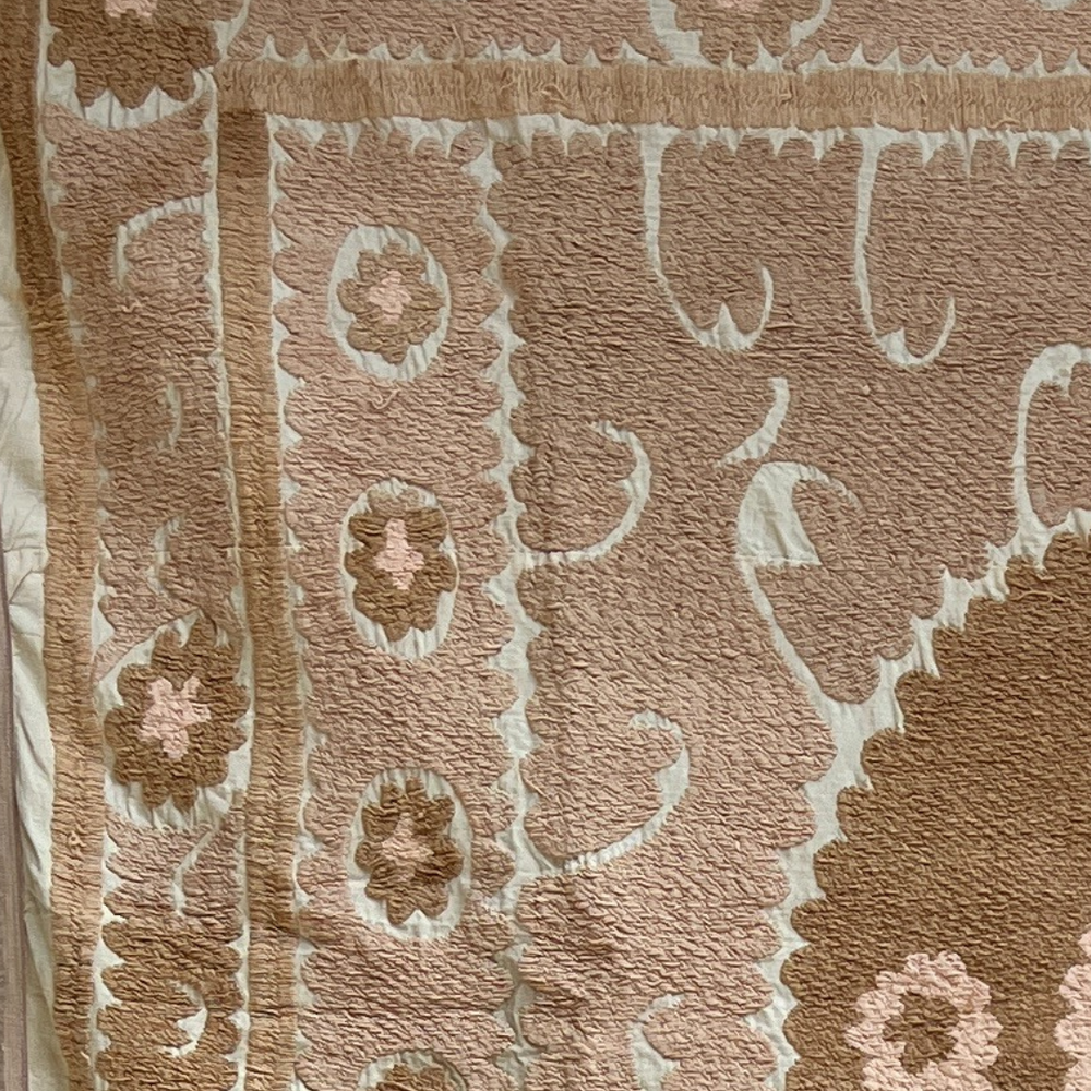 Medium Suzani 079