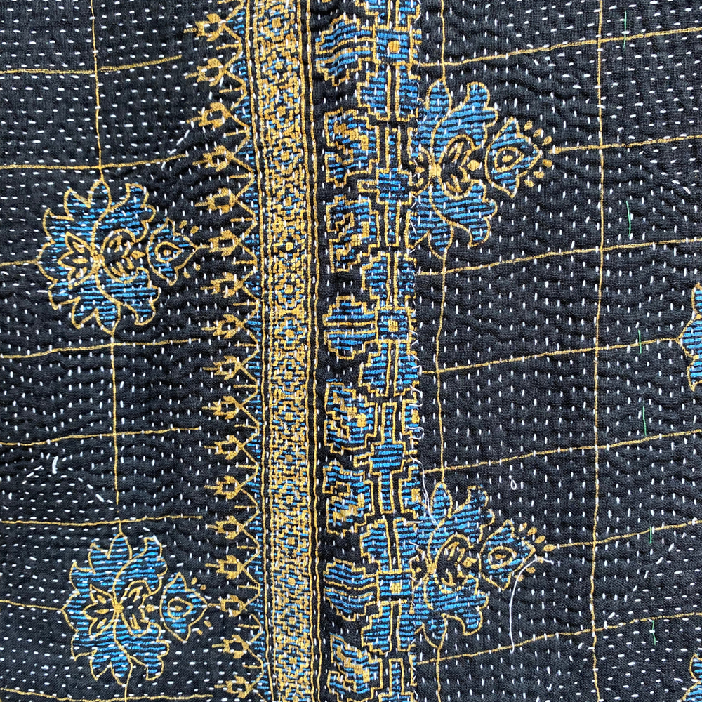 
                      
                        Midweight Kantha Quilt No. 030
                      
                    