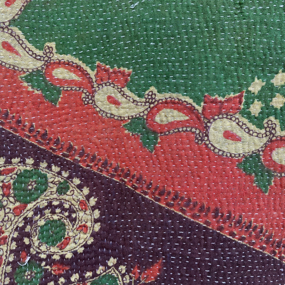 
                      
                        Midweight Kantha Quilt No. 040
                      
                    