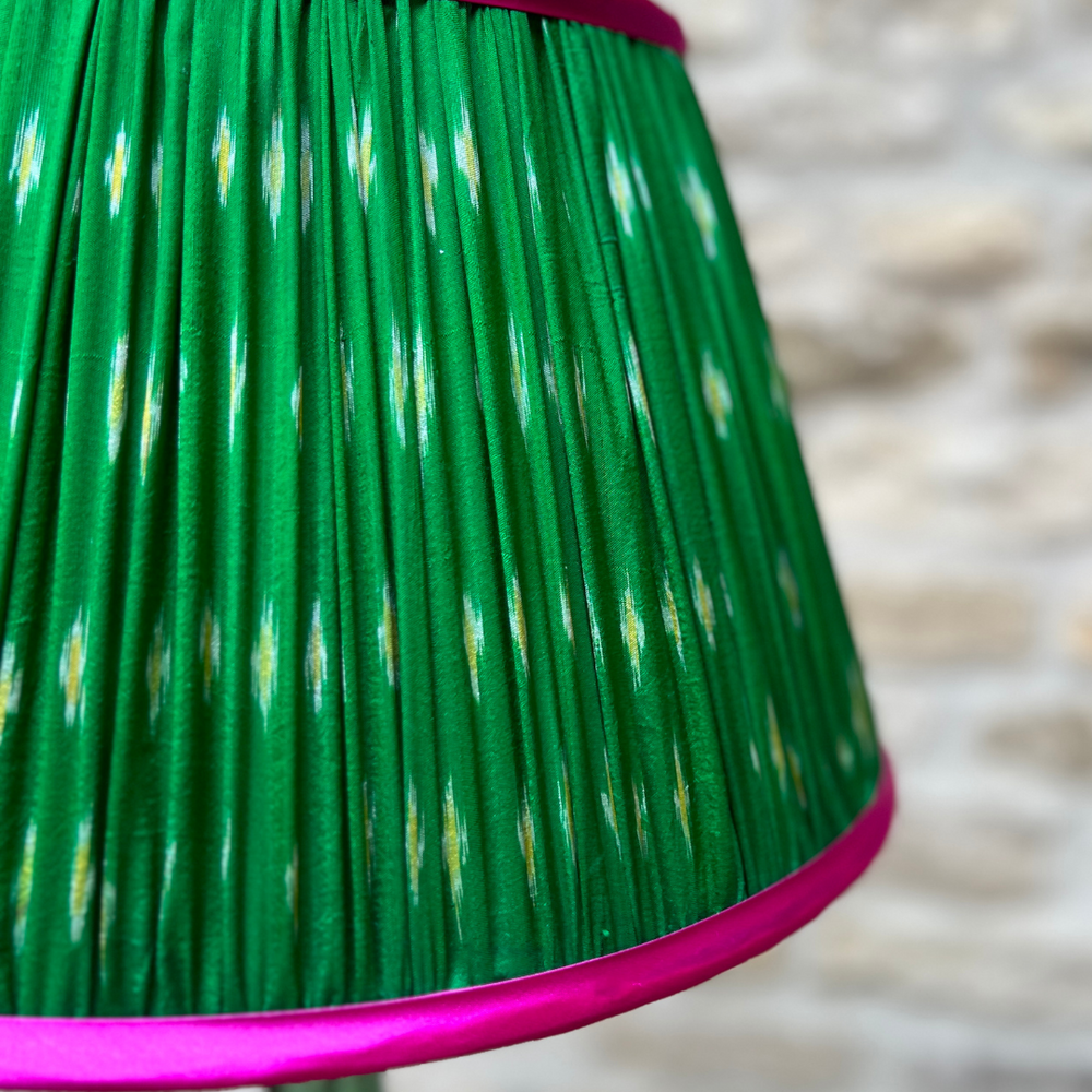 
                      
                        36cm Green Silk Sari Lampshade with Pink Satin Trim
                      
                    