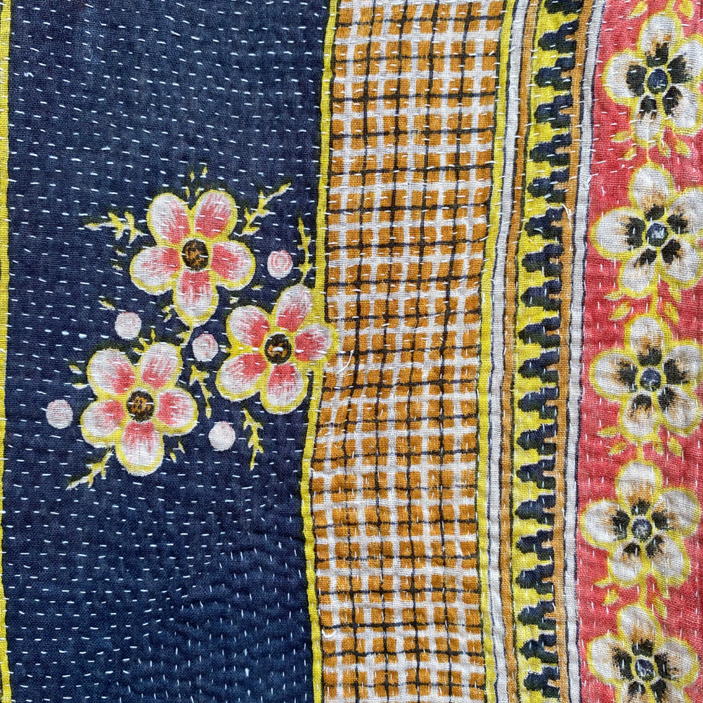 
                      
                        Midweight Kantha Quilt No. 015
                      
                    