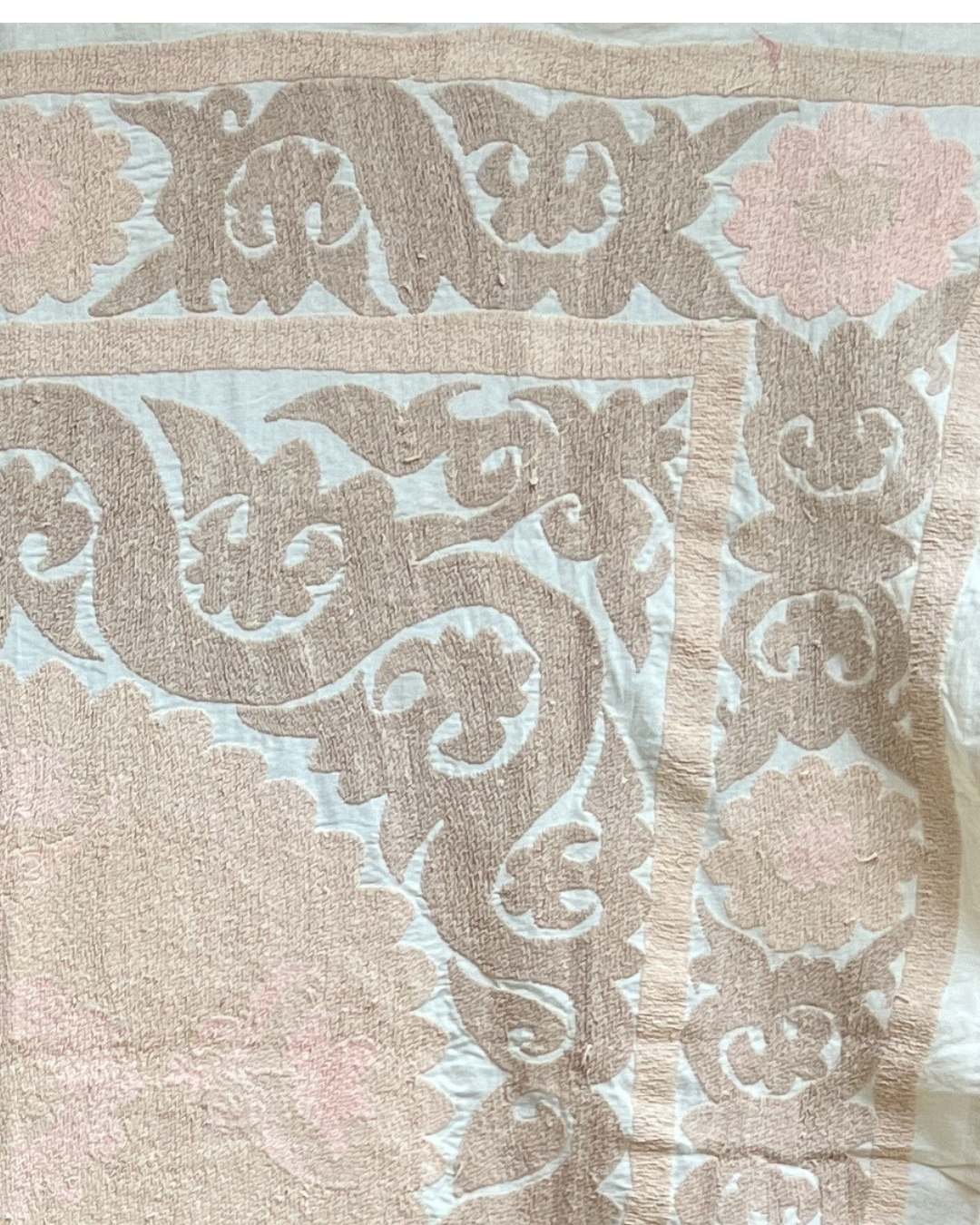 Medium Suzani 074