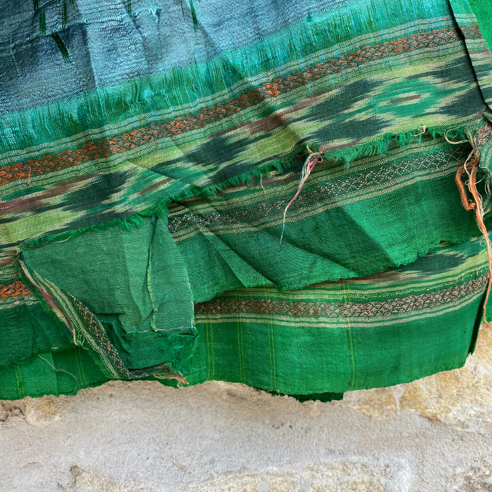 
                      
                        Vintage Silk Sari 130
                      
                    