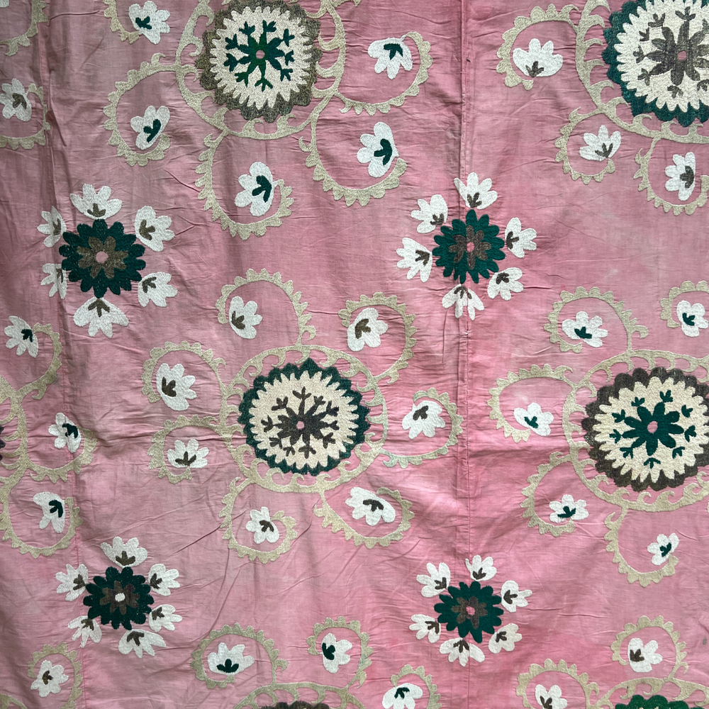 
                      
                        Extra Large Suzani 029
                      
                    