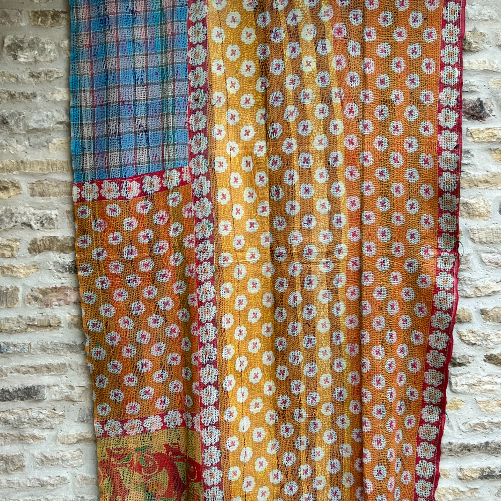 
                      
                        Midweight Kantha Quilt No. 046
                      
                    