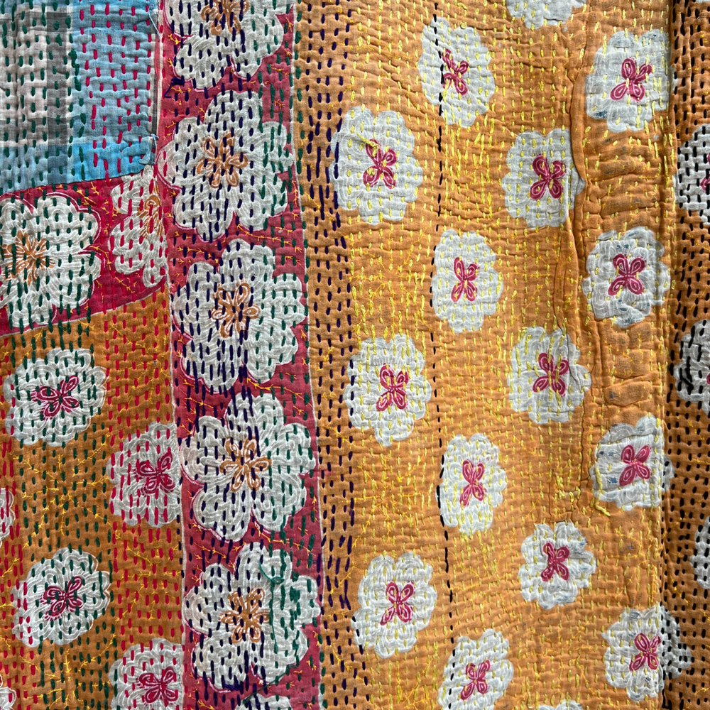 
                      
                        Midweight Kantha Quilt No. 046
                      
                    