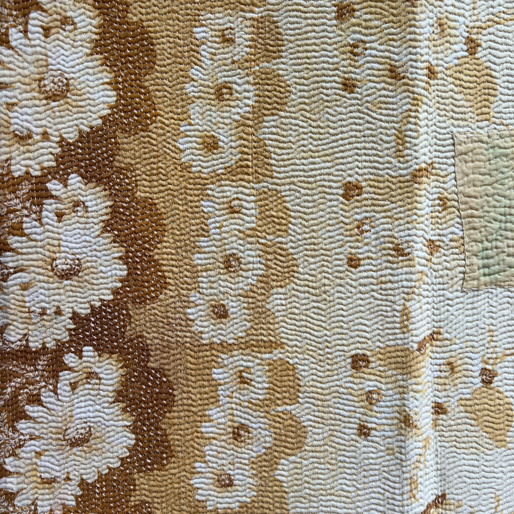 
                      
                        Midweight Kantha Quilt No. 047
                      
                    