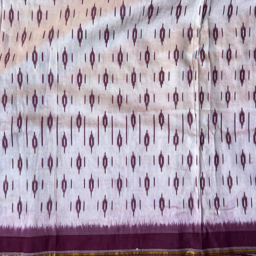 
                      
                        Vintage Silk Sari 141
                      
                    