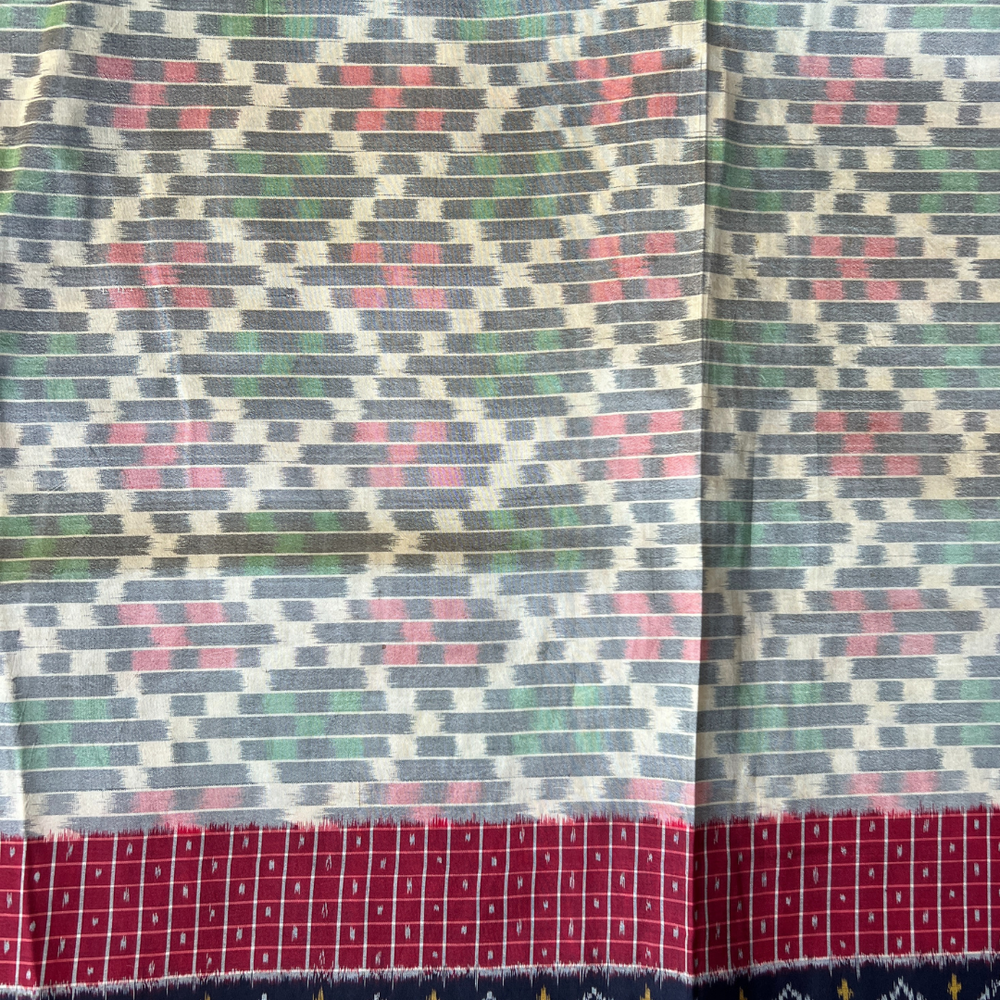 
                      
                        Vintage Silk Sari 142
                      
                    