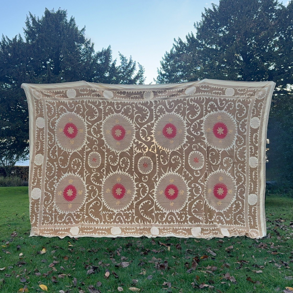 
                      
                        Extra Large Suzani 036
                      
                    